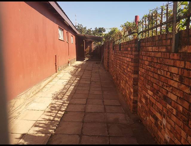 268M² RETAIL FOR SALE IN WHITE RIVER CENTRAL